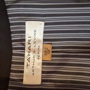 Tahari Ladies Black Blazer.